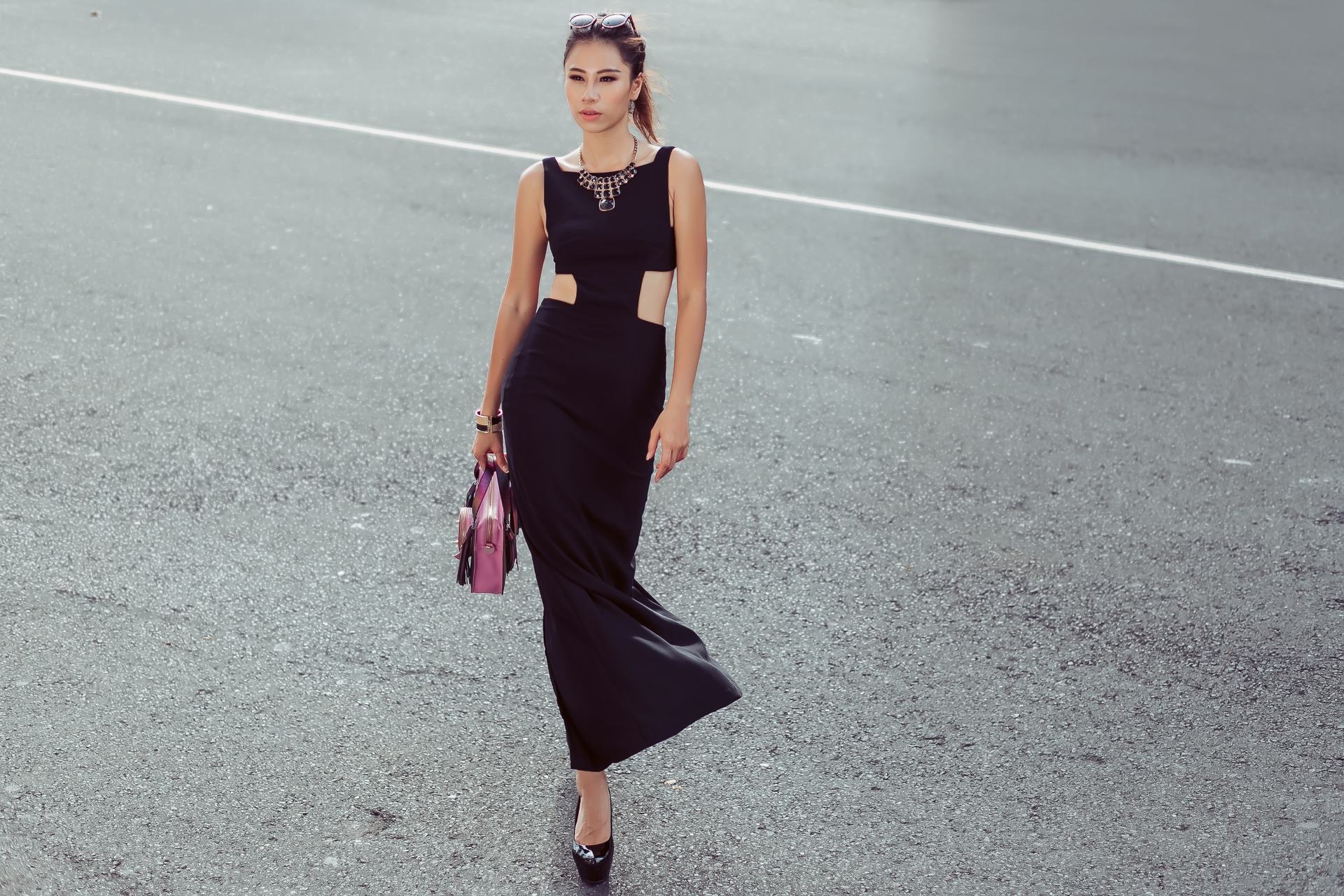 Yen Nhi sanh dieu tren duong pho Sai thanh anh 5