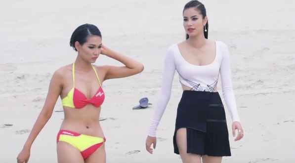 Pham Huong den tre khien cac thi sinh hoang mang hinh anh