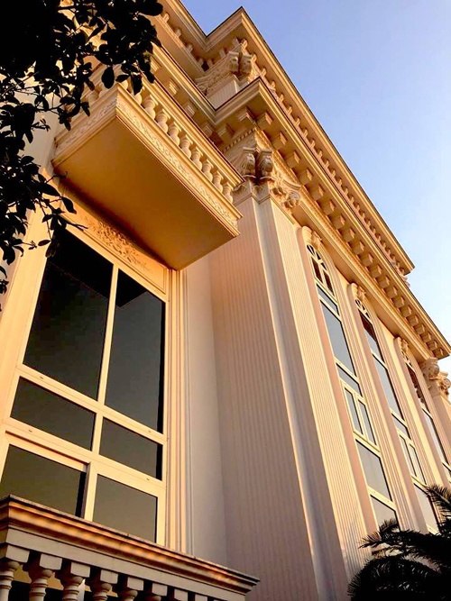 Nhà dát vàng của Lý Nhã Kỳ ảnh 2 Nha dat vang cua Ly Nha Ky anh 2