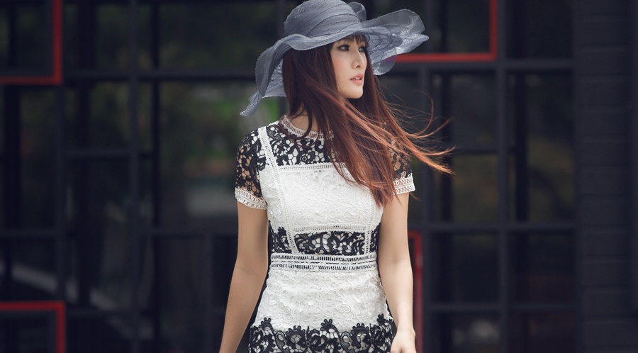 Mot goc thanh lich cua cuu mau Anh Thu hinh anh