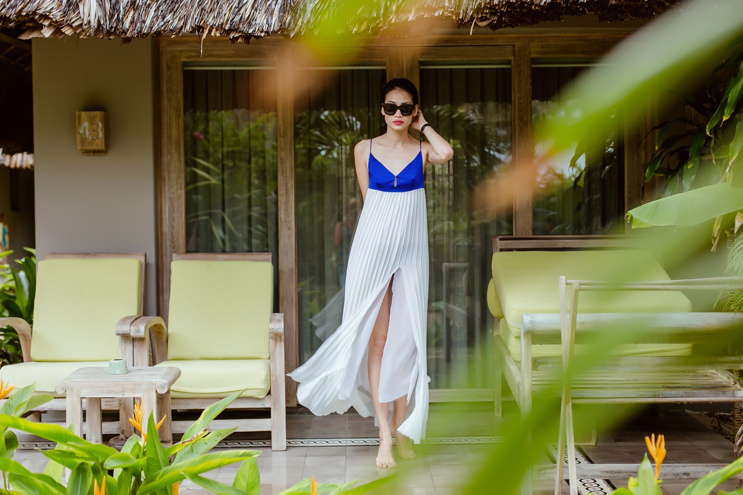 Bien tap vien sanh dieu tu van trang phuc di bien anh 6