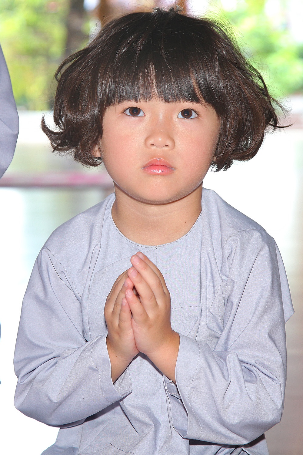 Thuy Nga di lam tu thien cung con gai anh 3