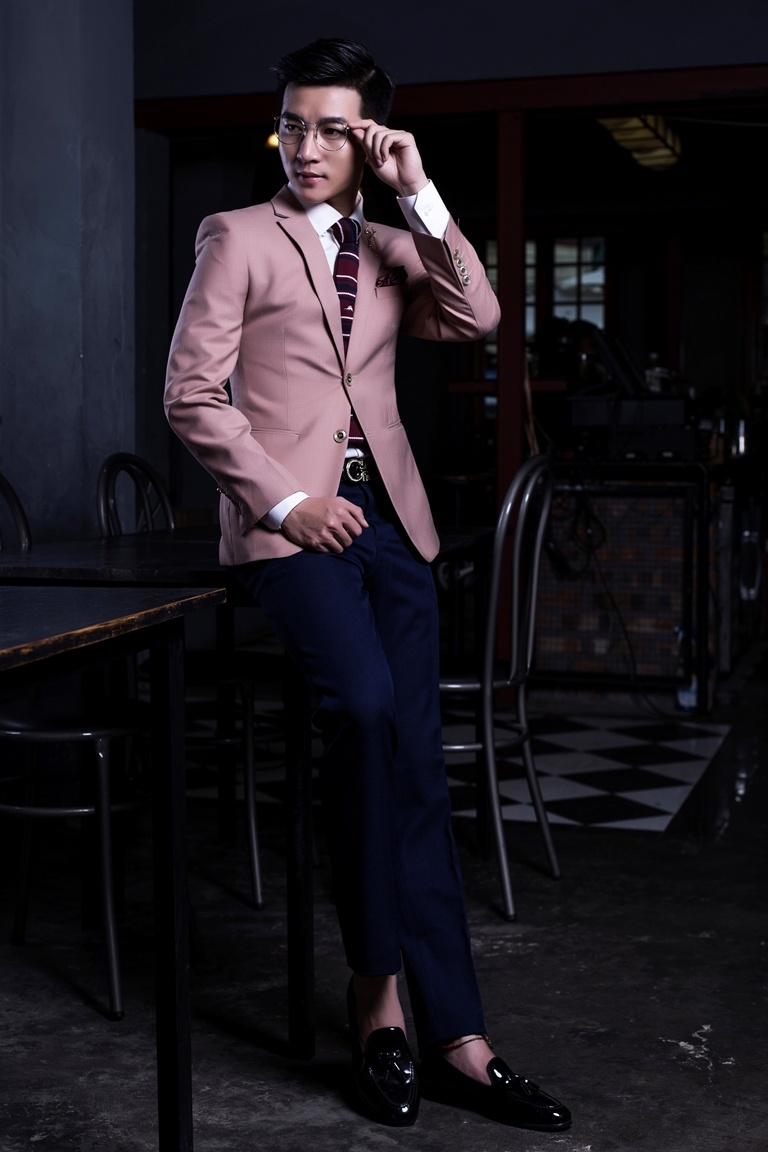 Nam Hee dien vest lich lam anh 8