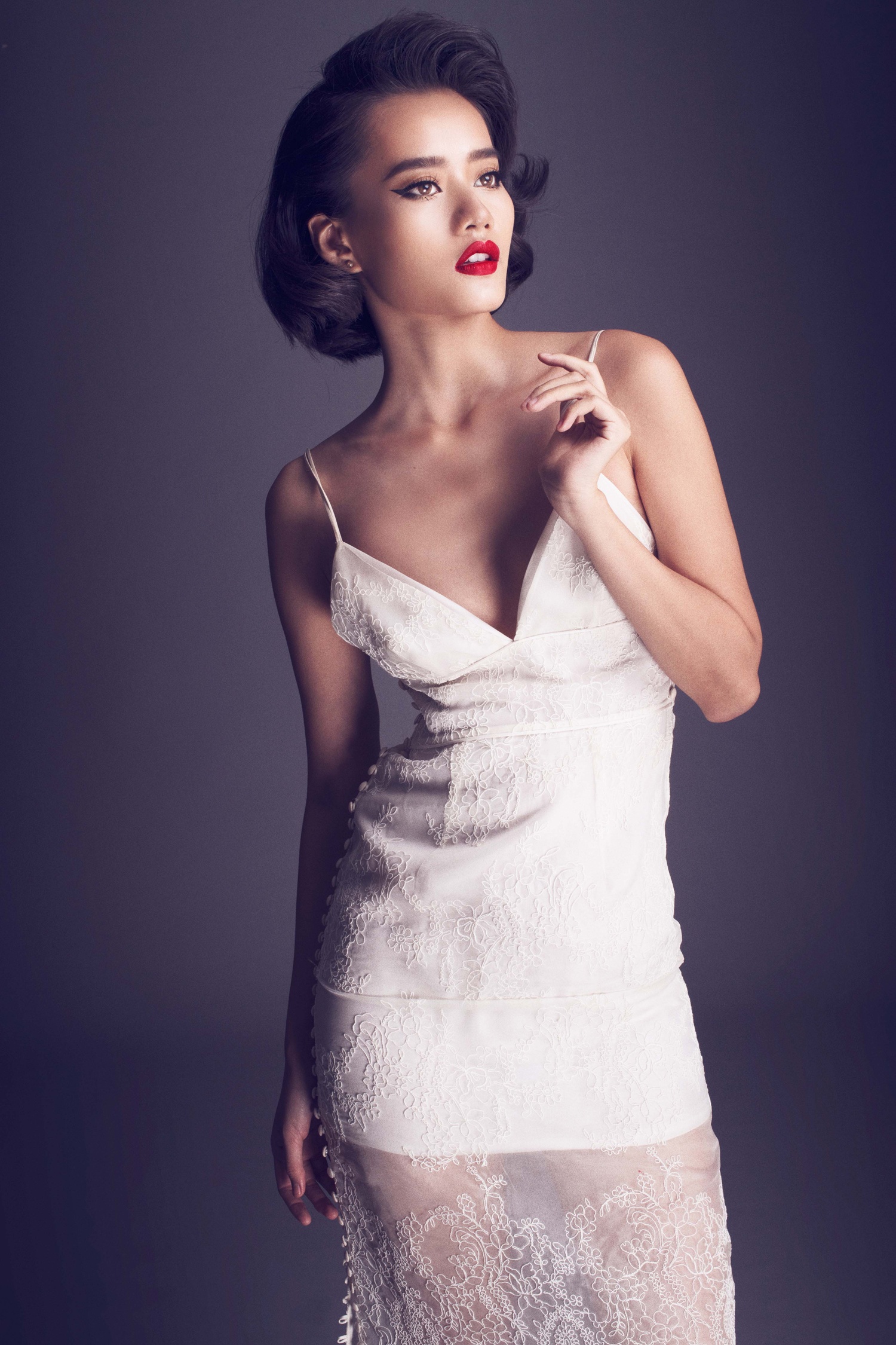 Chien binh bi Pham Huong loai goi cam anh 1