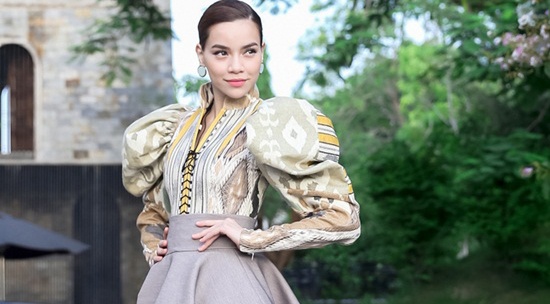 Ho Ngoc Ha, Dang Thu Thao mac dep nhat tuan hinh anh