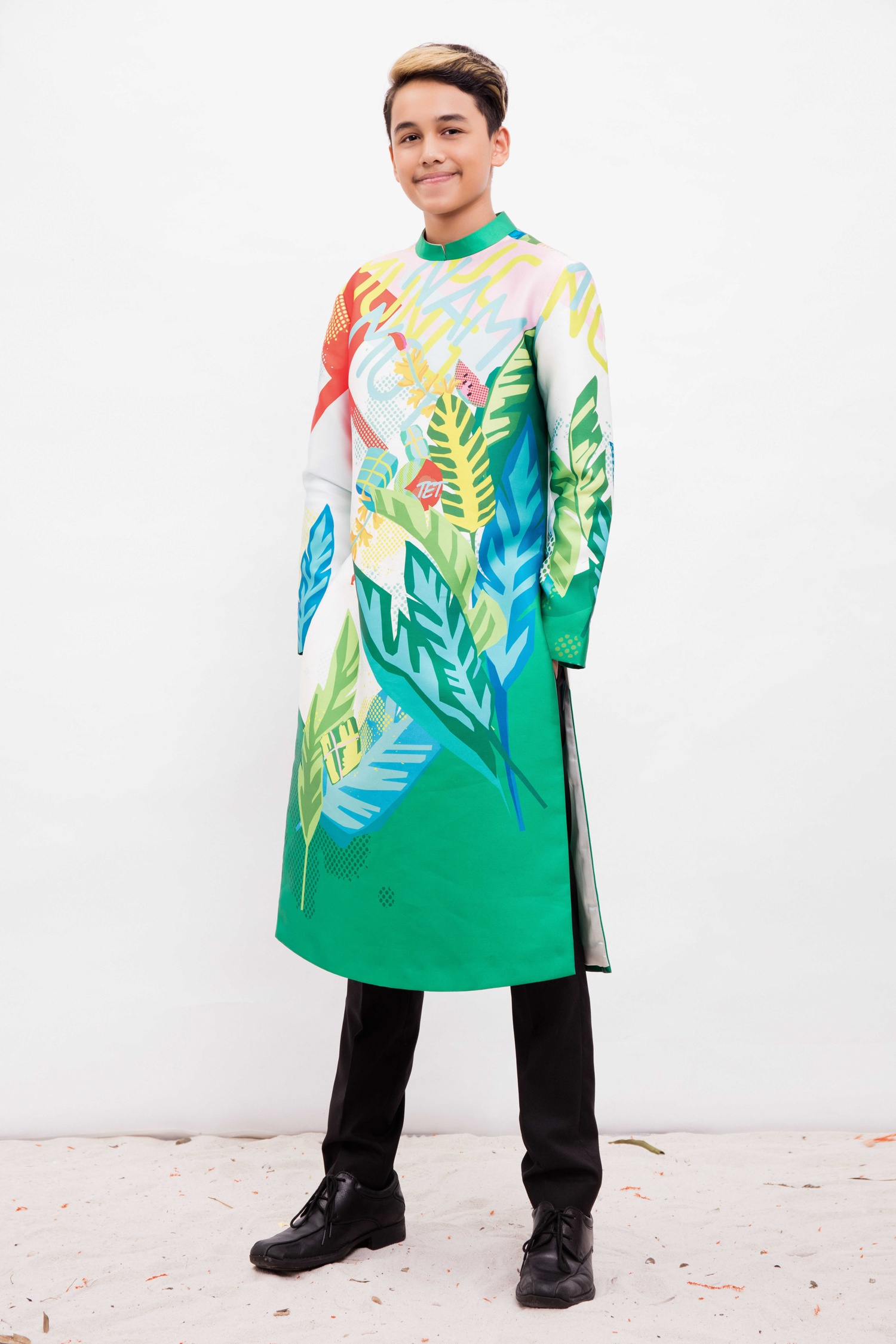 Hoa hau Dieu Hoa khoe anh gia dinh hanh phuc anh 5