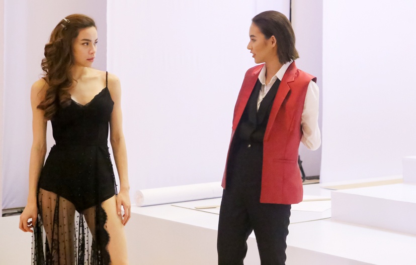 Ho Ngoc Ha dien vay ngu goi cam ben 4 chien binh The Face anh 1