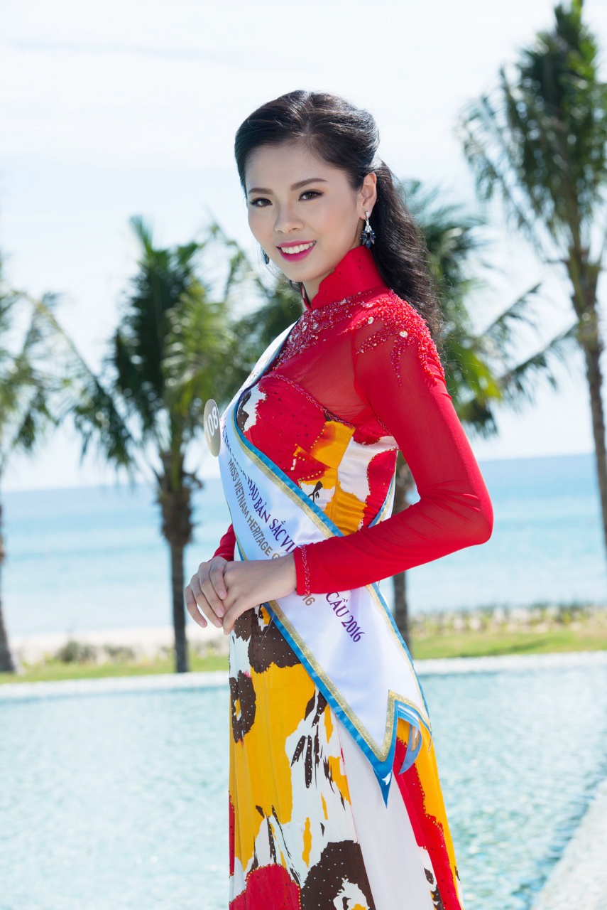 Nguoi dep HH Ban sac Viet dien ao dai duyen dang anh 6