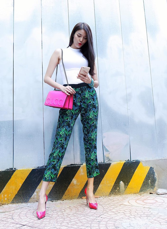 Street style cua Lan Khue anh 1
