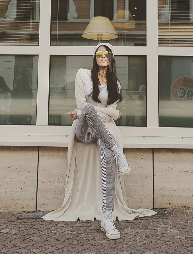 Street style cua Lan Khue anh 7