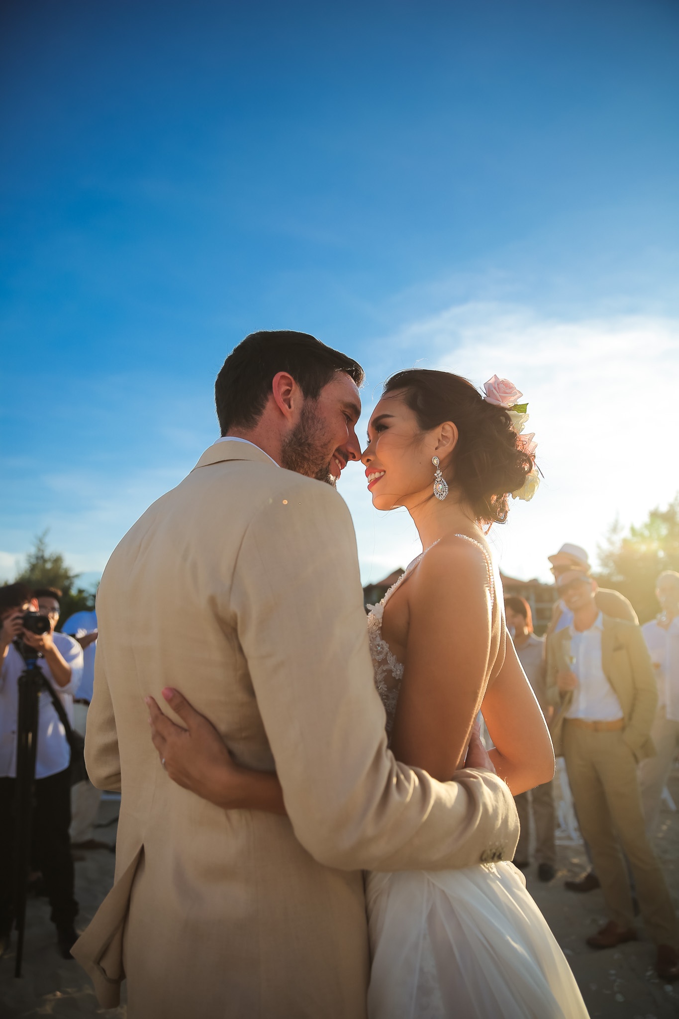 Ong xa Ha Anh ruoc dau bang truc thang anh 9