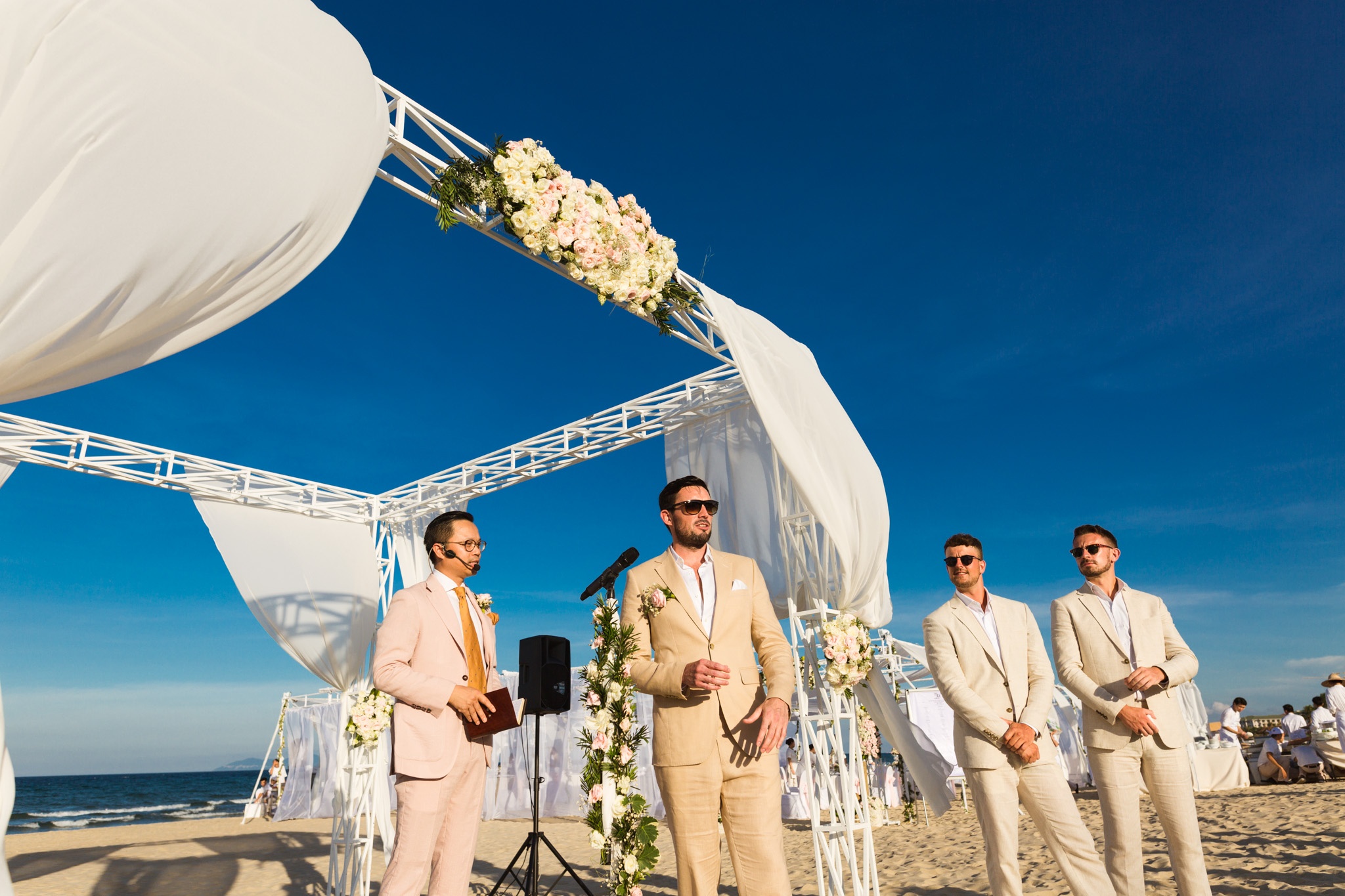 Ong xa Ha Anh ruoc dau bang truc thang anh 5