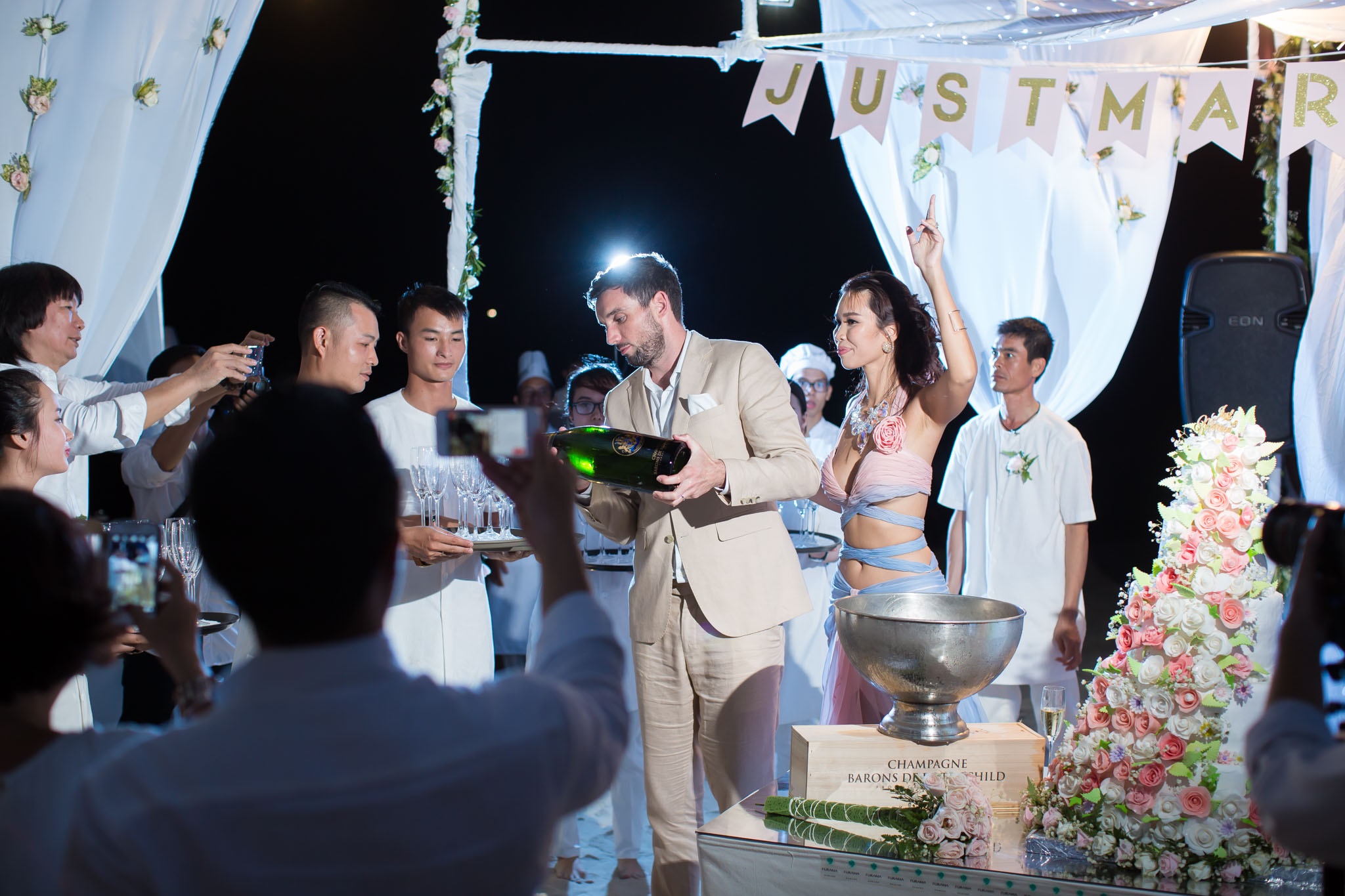 Ha Anh ket hon cung chong Tay anh 6