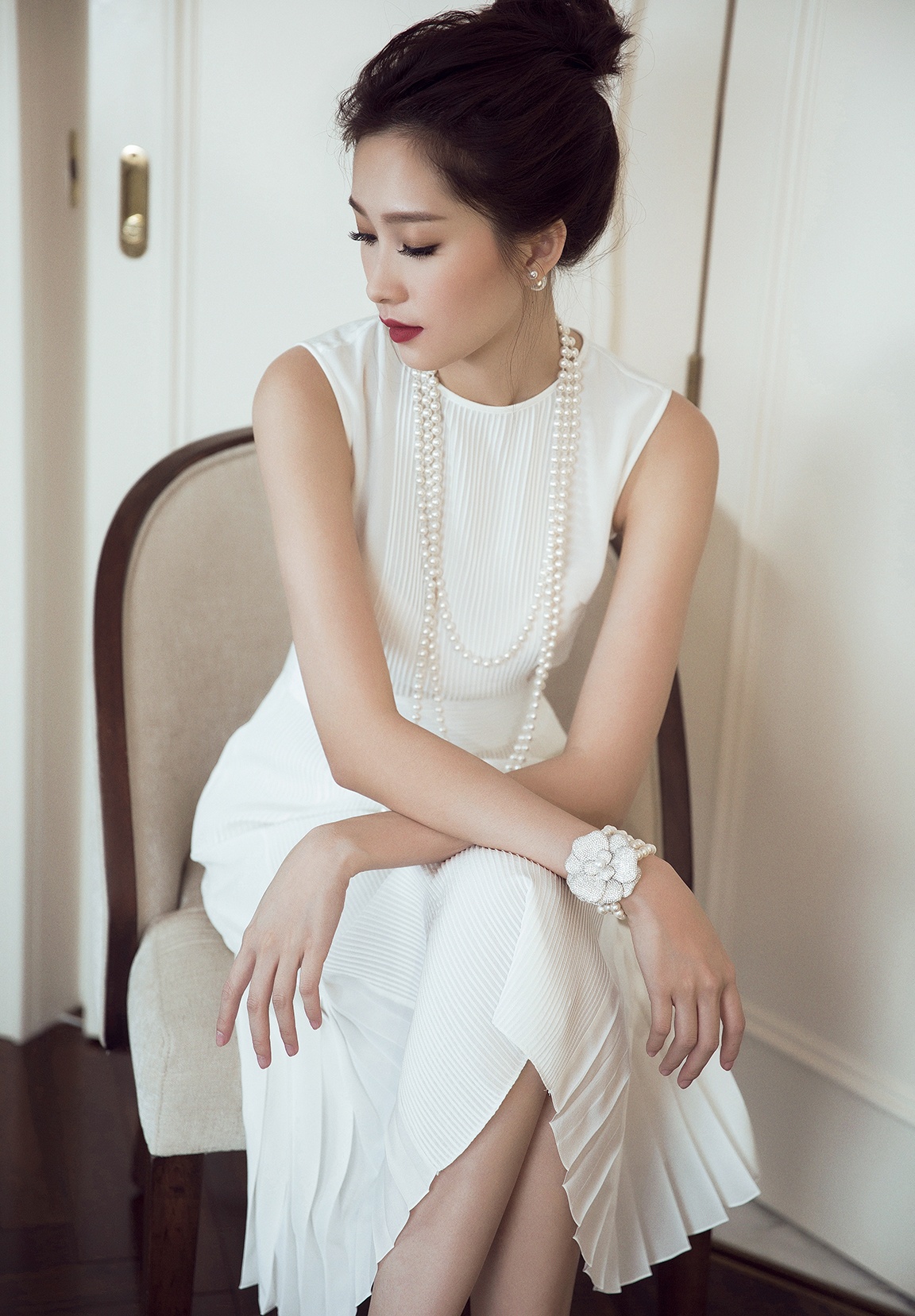 Dang Thu Thao mong manh sac trang anh 4