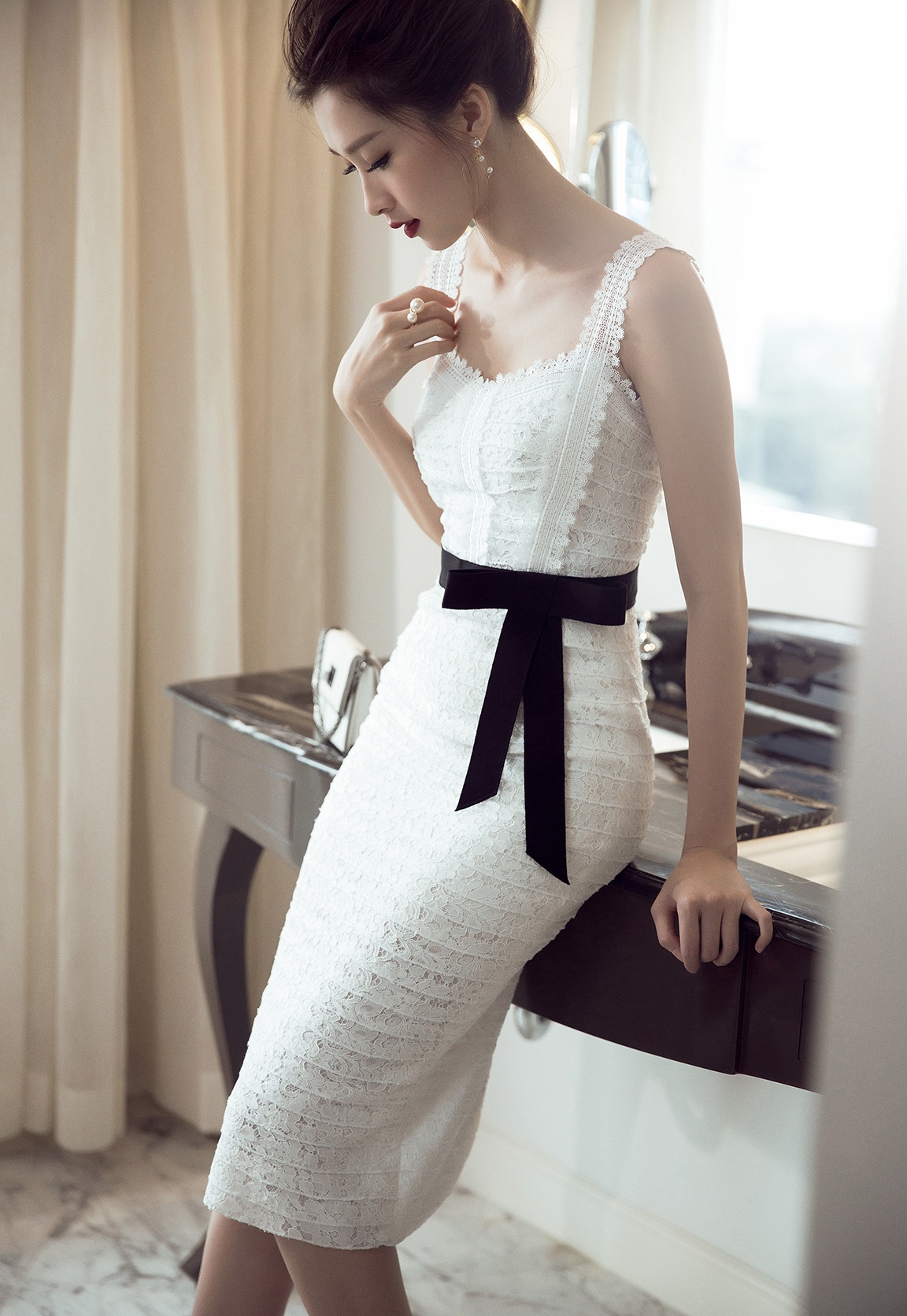 Dang Thu Thao mong manh sac trang anh 6