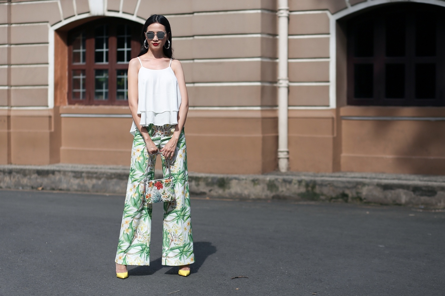 Phan Thi Mo sanh dieu xuong pho anh 1