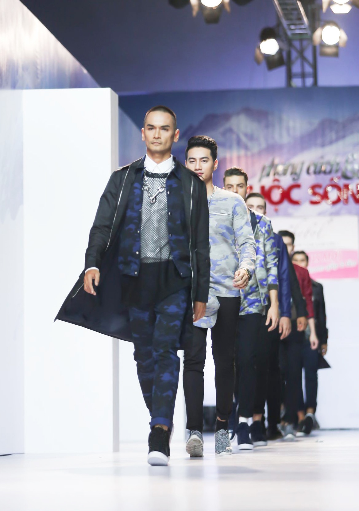 Ho Duc Vinh,  Duc Hai tai xuat san dien catwalk anh 12