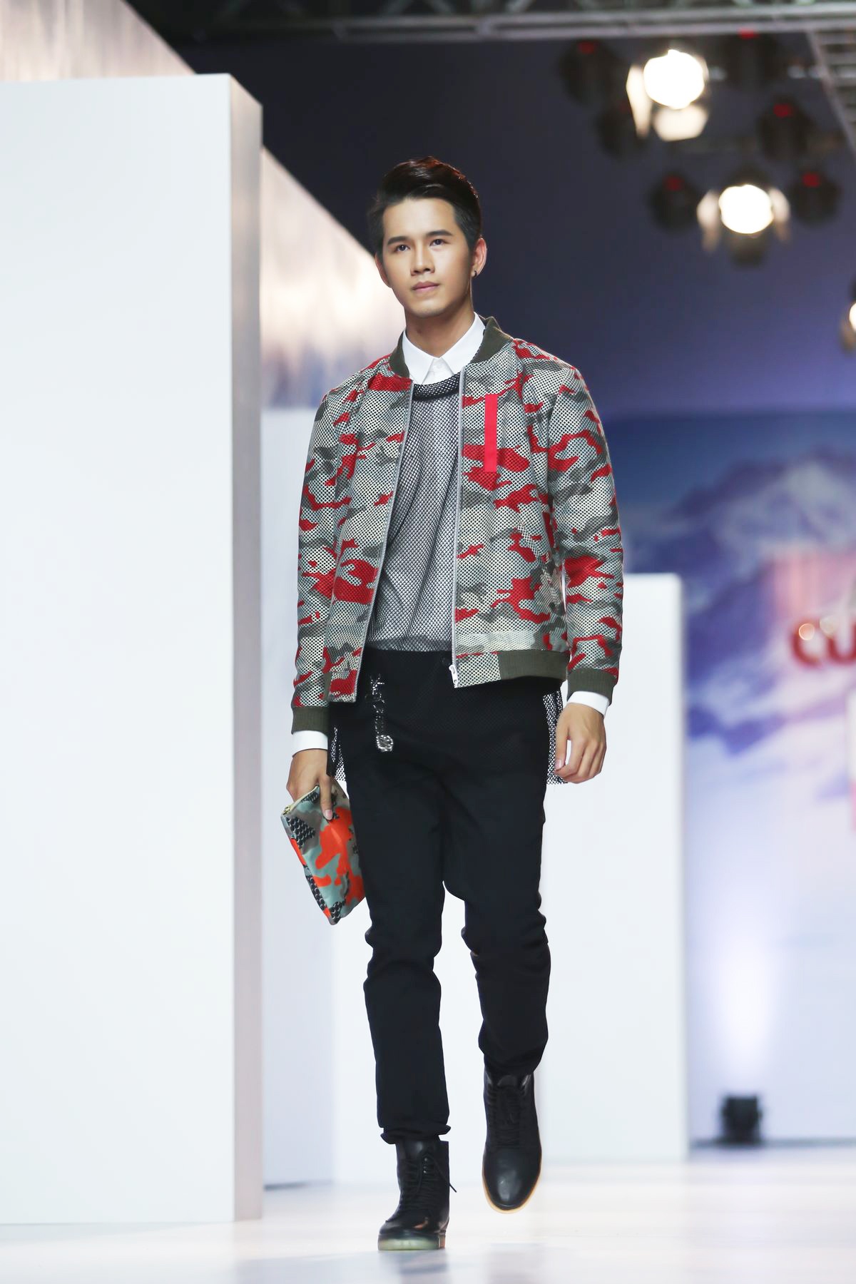 Ho Duc Vinh,  Duc Hai tai xuat san dien catwalk anh 8