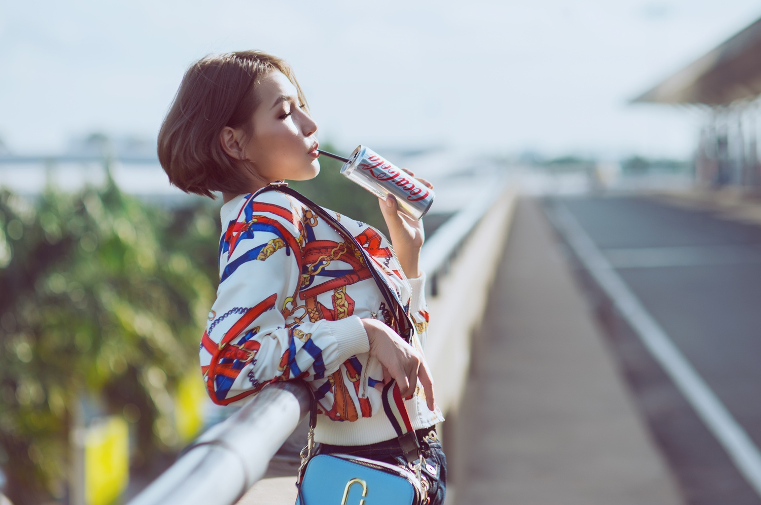 Hoc tro Pham Huong lam moi hinh anh sau khi roi The Face anh 7