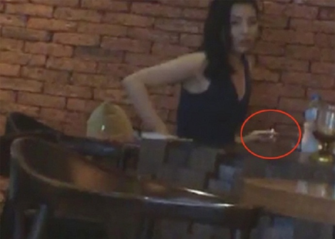 Hoa hậu Kỳ Duyên bị khiển trách ảnh 2 Hoa hau Ky Duyen bi khien trach anh 2