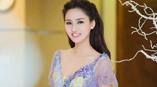 A hau Tra My sinh con gai sau 5 thang ket hon hinh anh