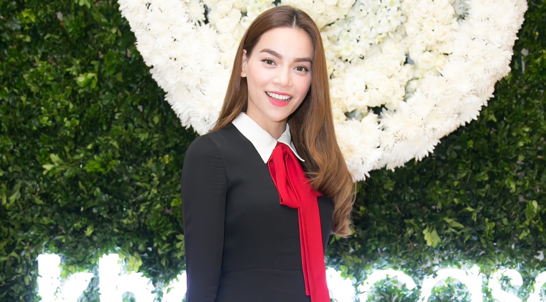 Ha Ho di tiec sau nghi van duoc ban trai cau hon hinh anh