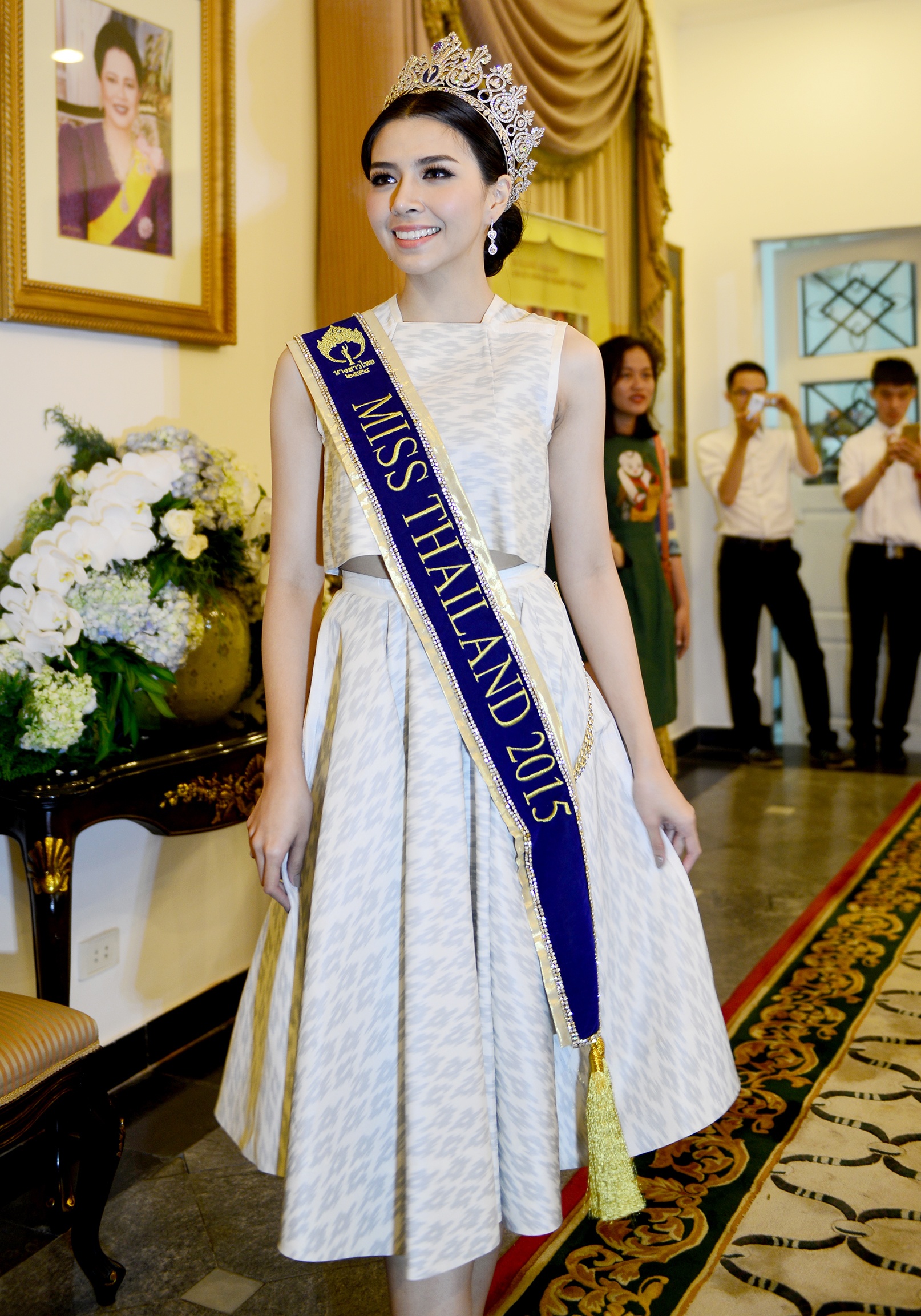 Hoa hau,  a hau Thai Lan tham Viet Nam anh 1