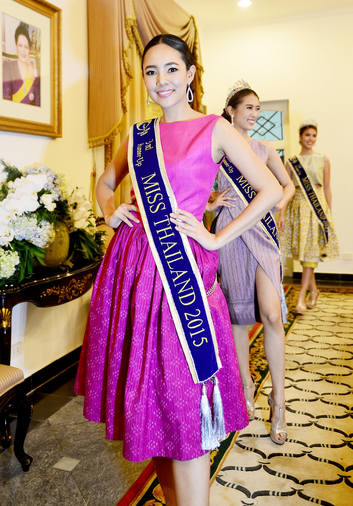 Hoa hau,  a hau Thai Lan tham Viet Nam anh 3