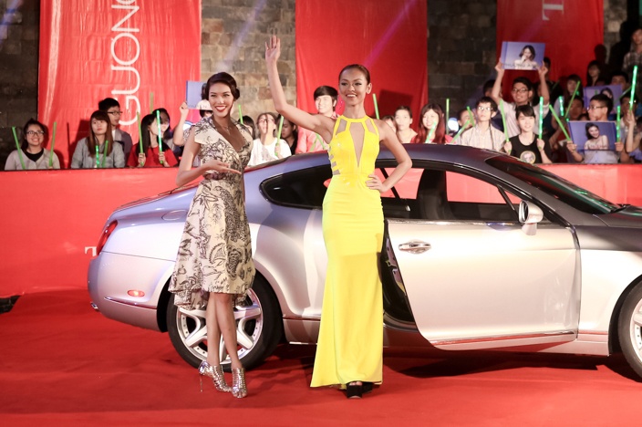 Ho Ngoc Ha mac xuyen thau tao bao tren song truyen hinh anh 9