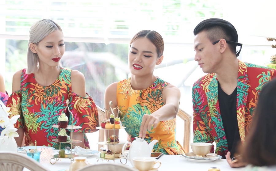 Dan mau ru nhau dien dam hoa cuc du su kien anh 12