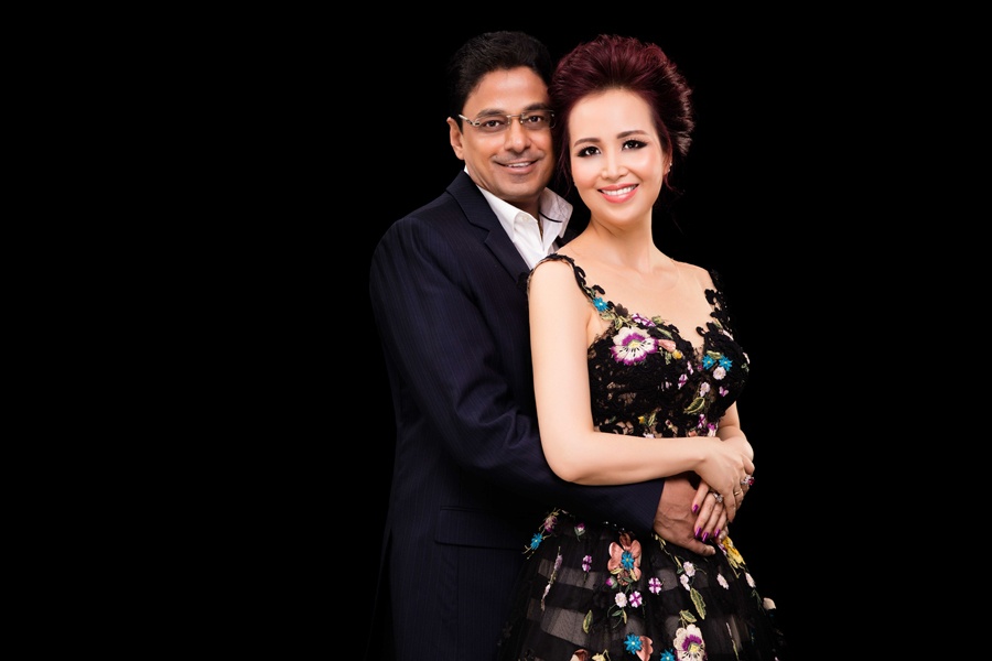 Hoa hậu Diệu Hoa hạnh phúc bên chồng con dịp lễ Vu Lan ảnh 2 Hoa hau Dieu Hoa hanh phuc ben chong con dip le Vu Lan anh 2