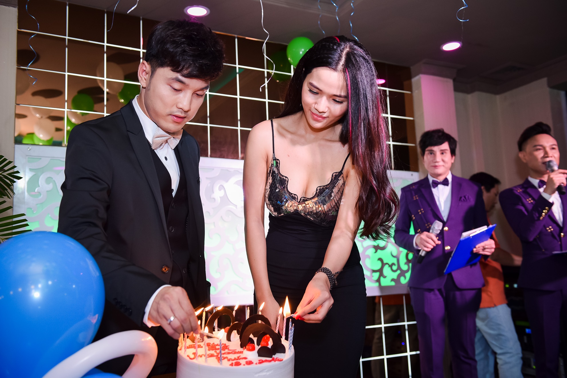 Ung Hoang Phuc ra mat con trai trong tiec sinh nhat 35 tuoi anh 5