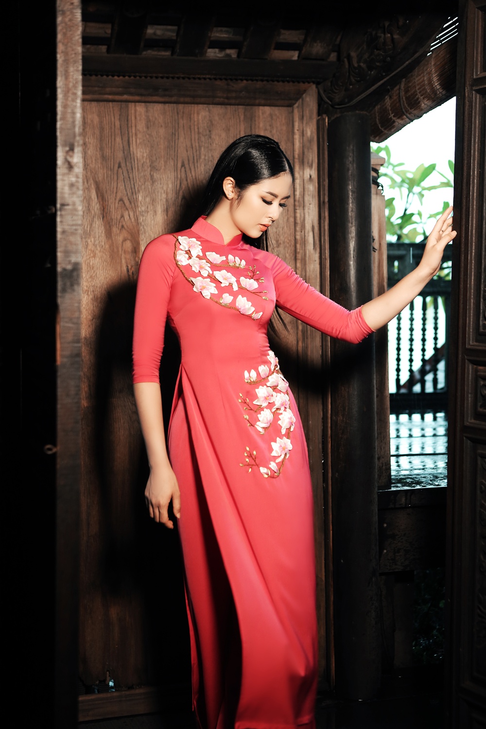 Ngoc Han duyen dang ao dai anh 7