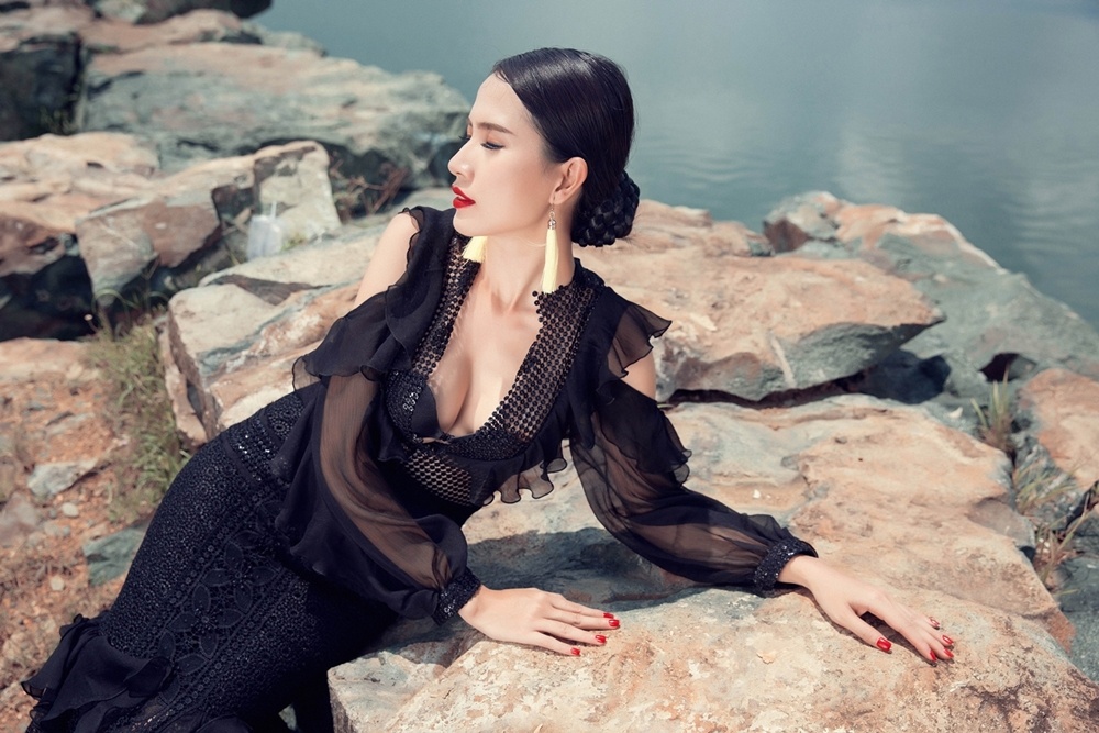 Phan Thi Mo goi y trang phuc cuoi tuan anh 4