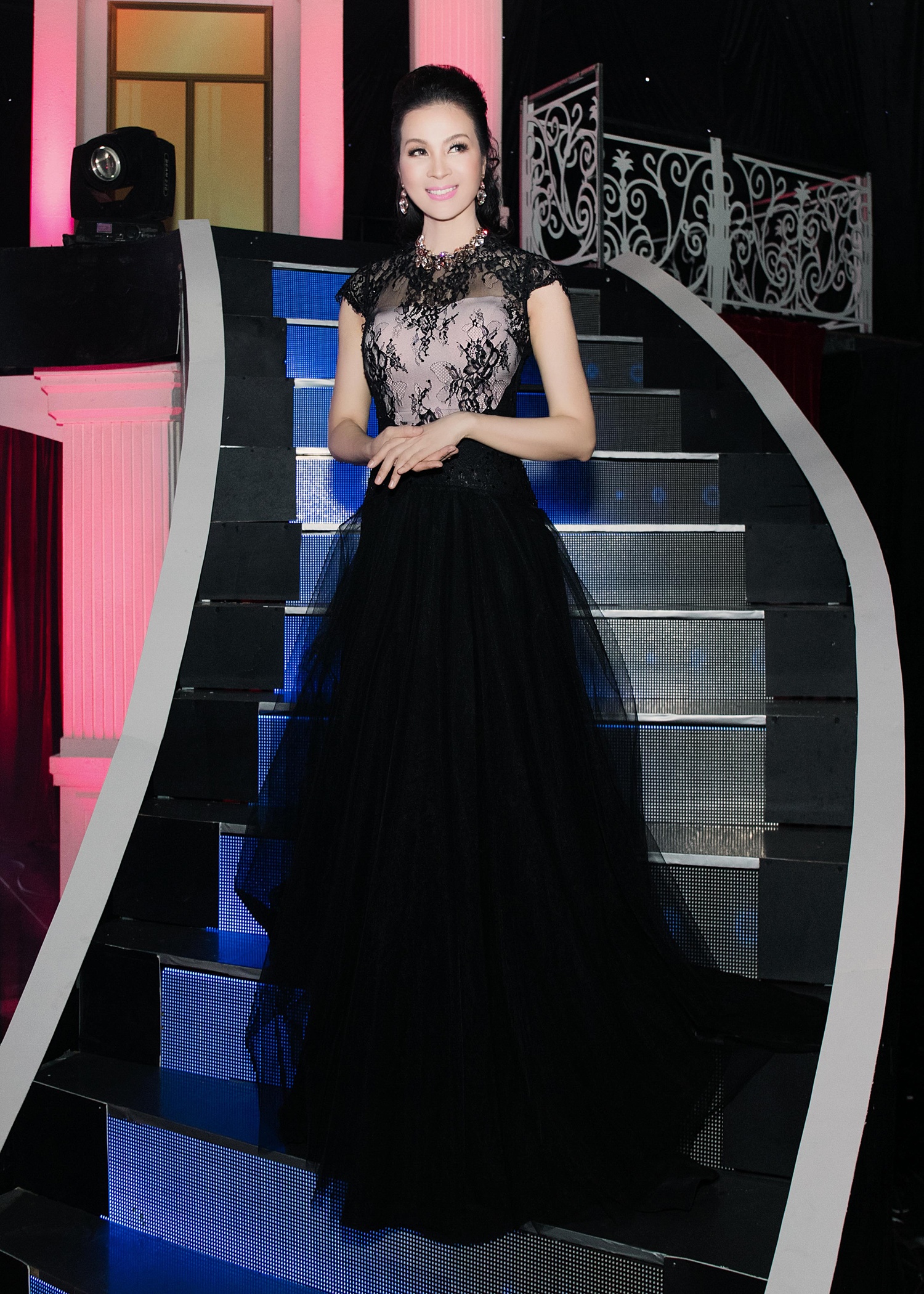 7 sao Viet mac dep nhat su kien Vbiz tuan qua anh 4