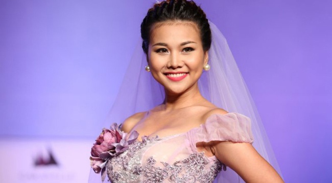 Thanh Hang len tieng truoc thong tin sap len xe hoa hinh anh