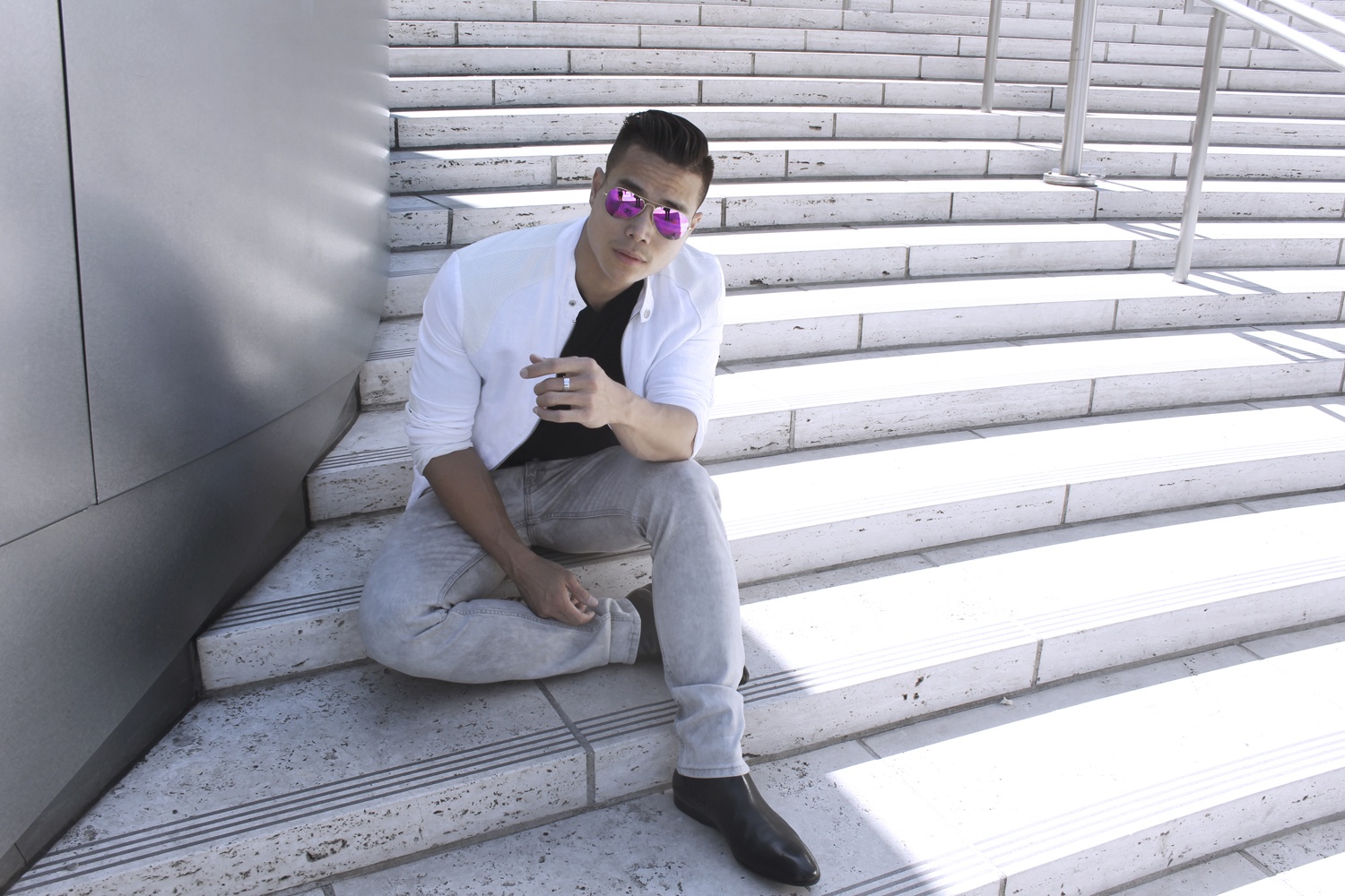 Nam vuong Tien Doan bui phui tren duong pho My anh 7