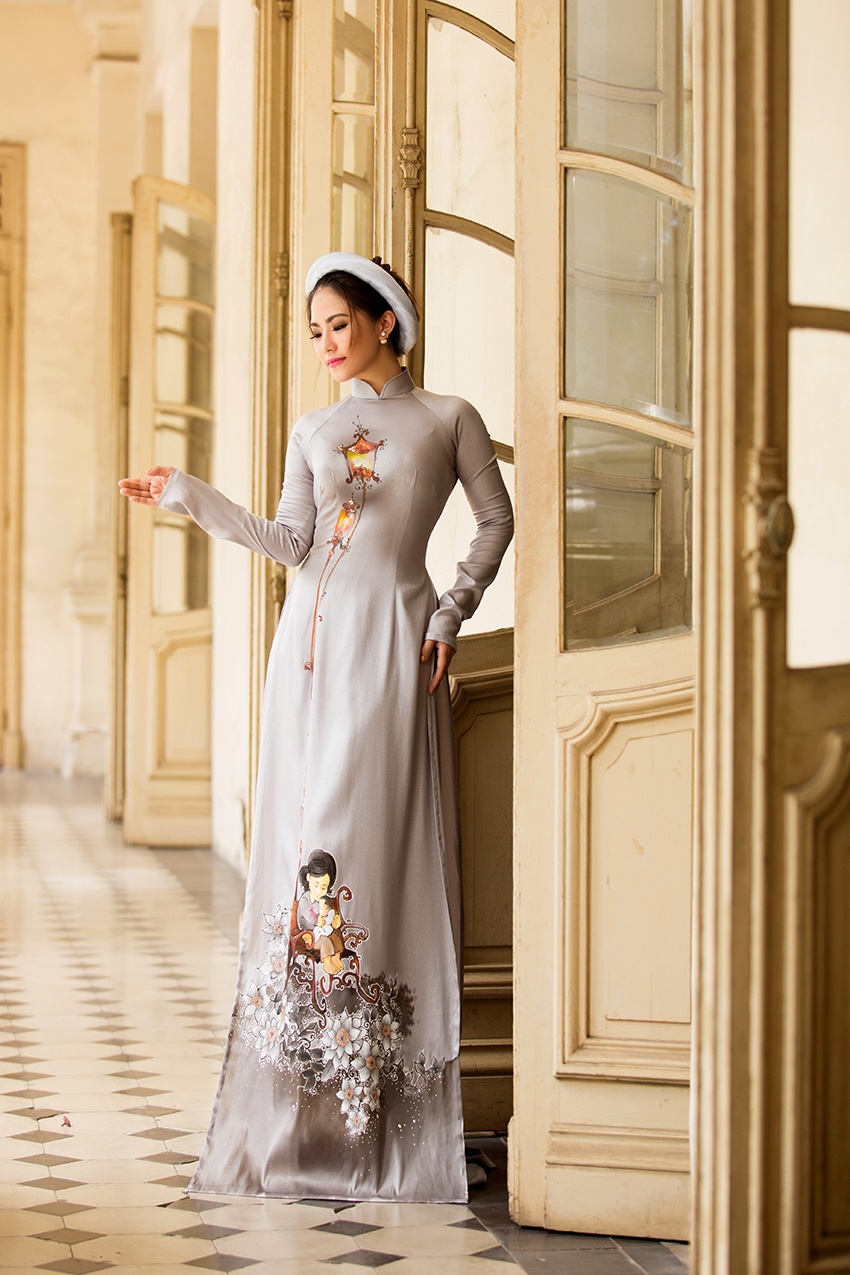 Luong Bich Huu duyen dang trong ta ao dai hoa tiet anh 5
