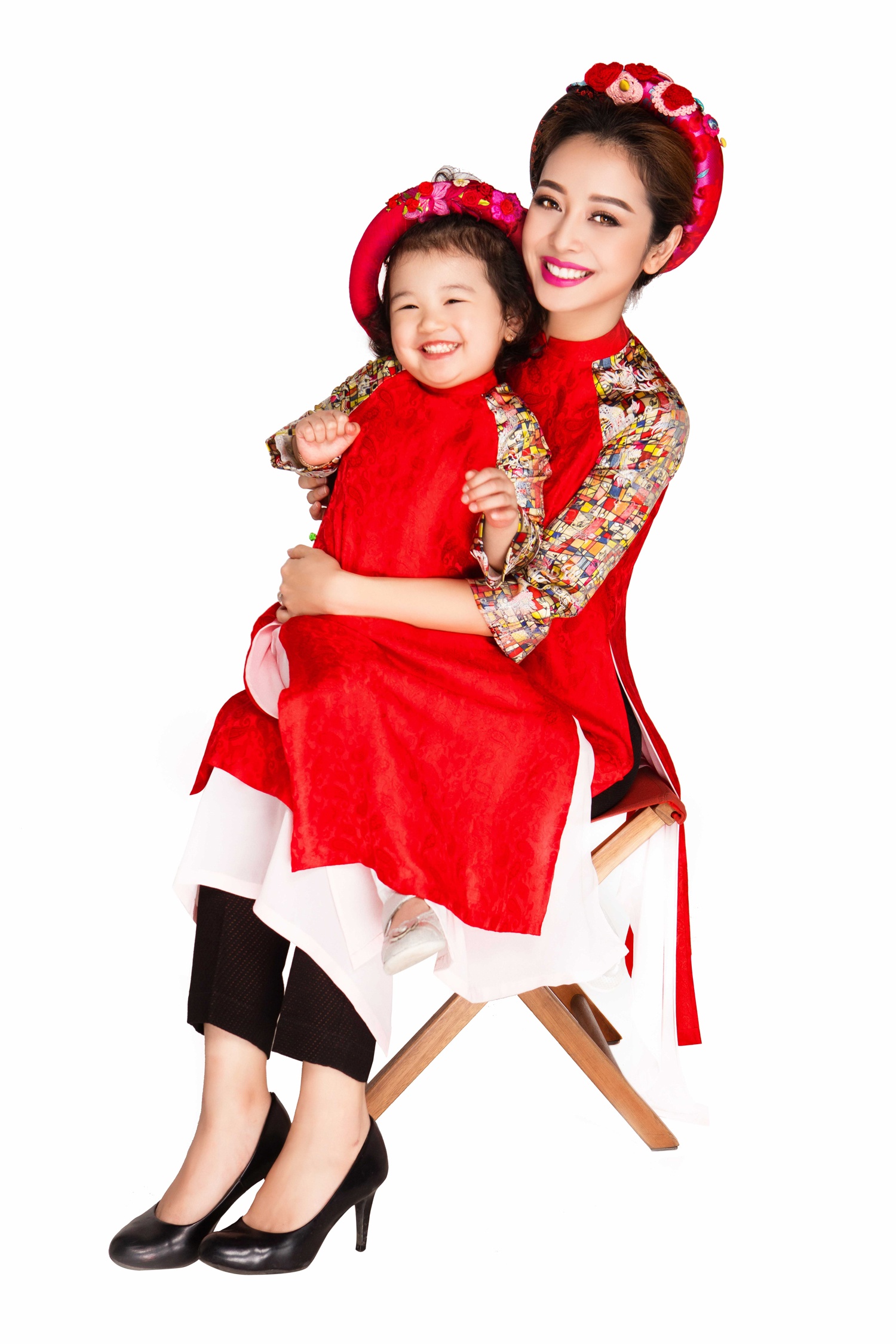 Jennifer Phạm và con gái diện áo dài ảnh 2 Jennifer Pham va con gai dien ao dai anh 2