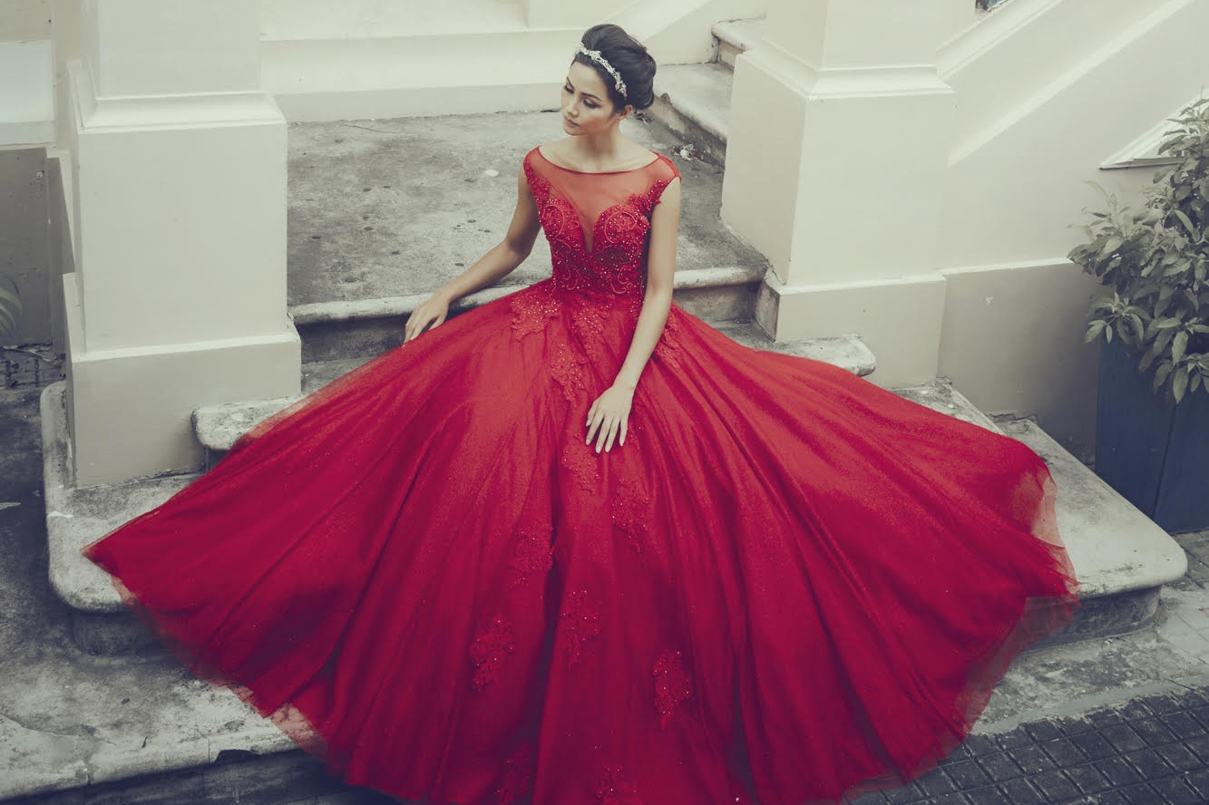 H'Hen Niê diện váy cưới quyến rũ ảnh 6 H'Hen Nie dien vay cuoi quyen ru anh 6