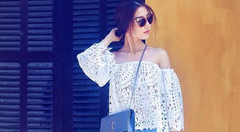 Sao Viet mac doi thuong noi bat tren duong pho tuan qua hinh anh