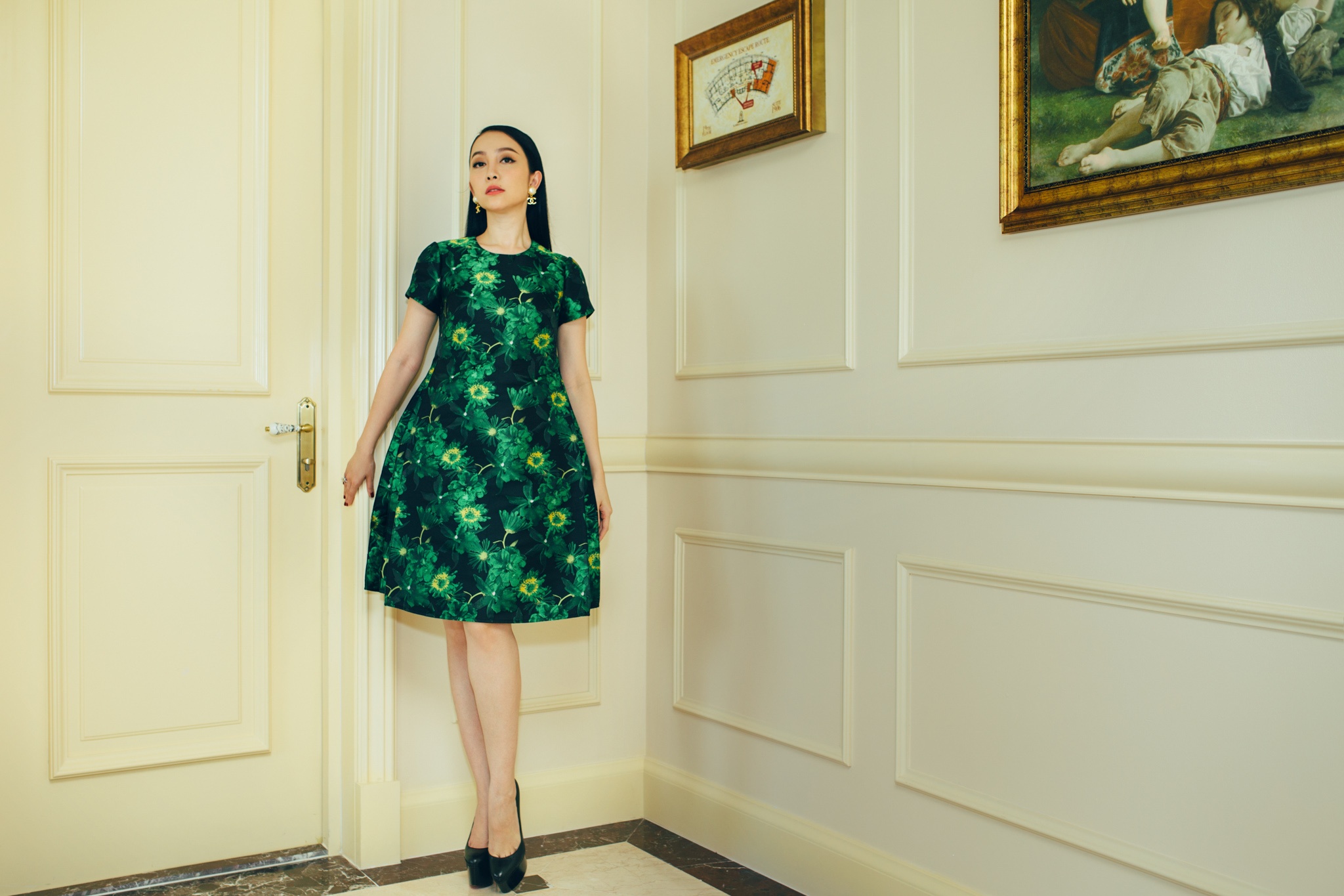 Bạn gái Bằng Kiều thăm căn hội triệu đô của Hà Kiều Anh ảnh 5 Ban gai Bang Kieu tham can hoi trieu do cua Ha Kieu Anh anh 5