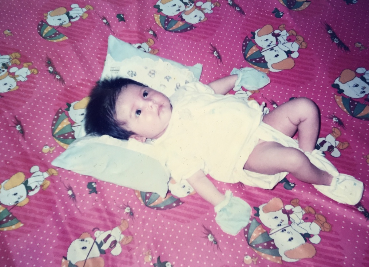 A hau Thuy Dung xinh xan trong anh thoi tho au anh 1