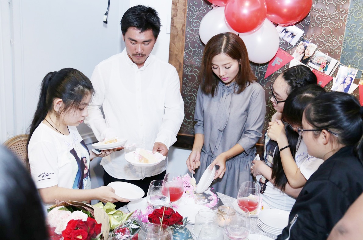 Khanh Hien duoc ban trai cau hon anh 7