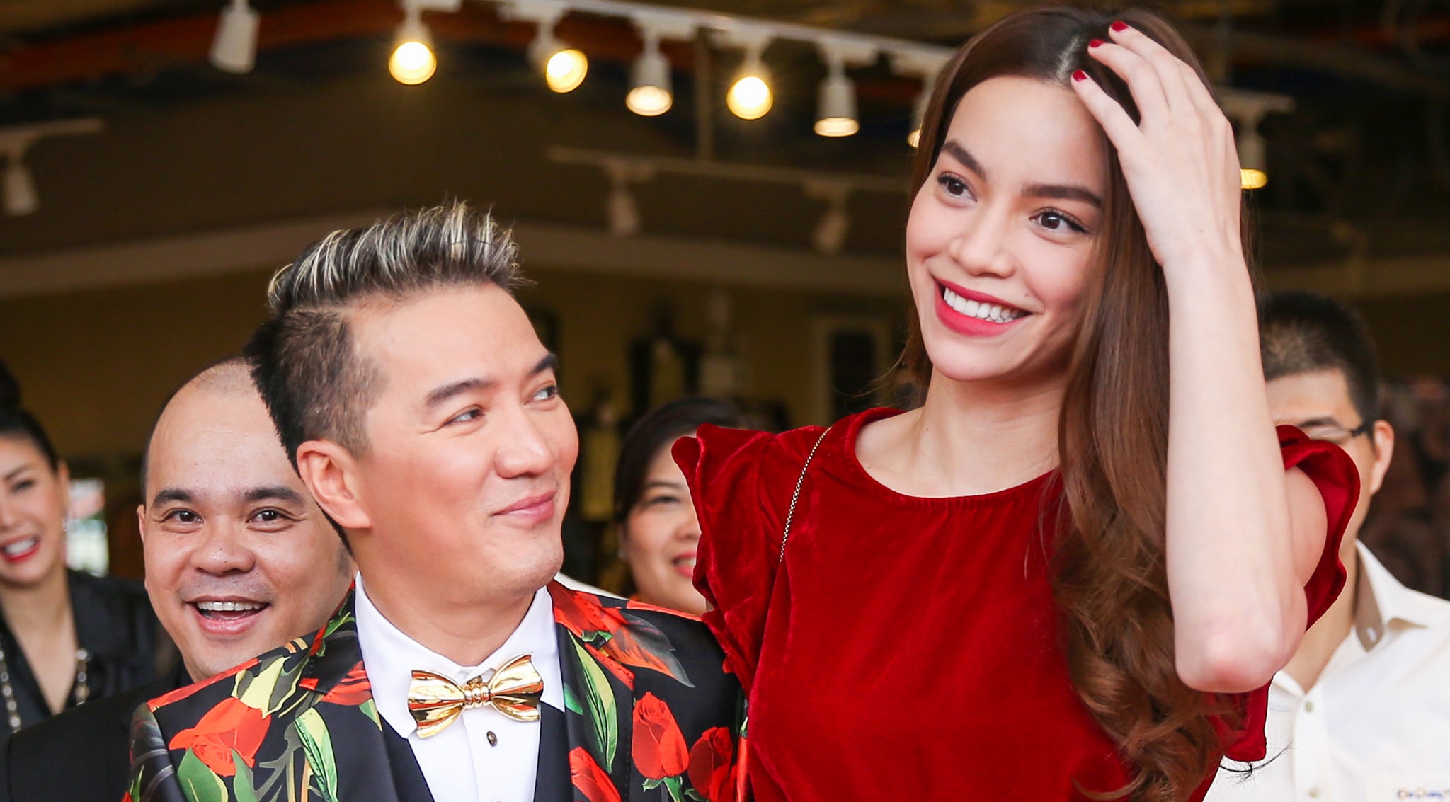 Ho Ngoc Ha than thiet voi Dam Vinh Hung hinh anh