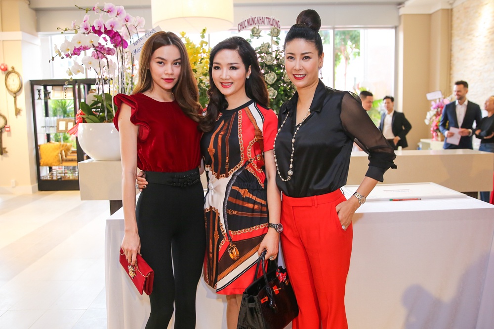 Ho Ngoc Ha than thiet voi Dam Vinh Hung o su kien anh 3