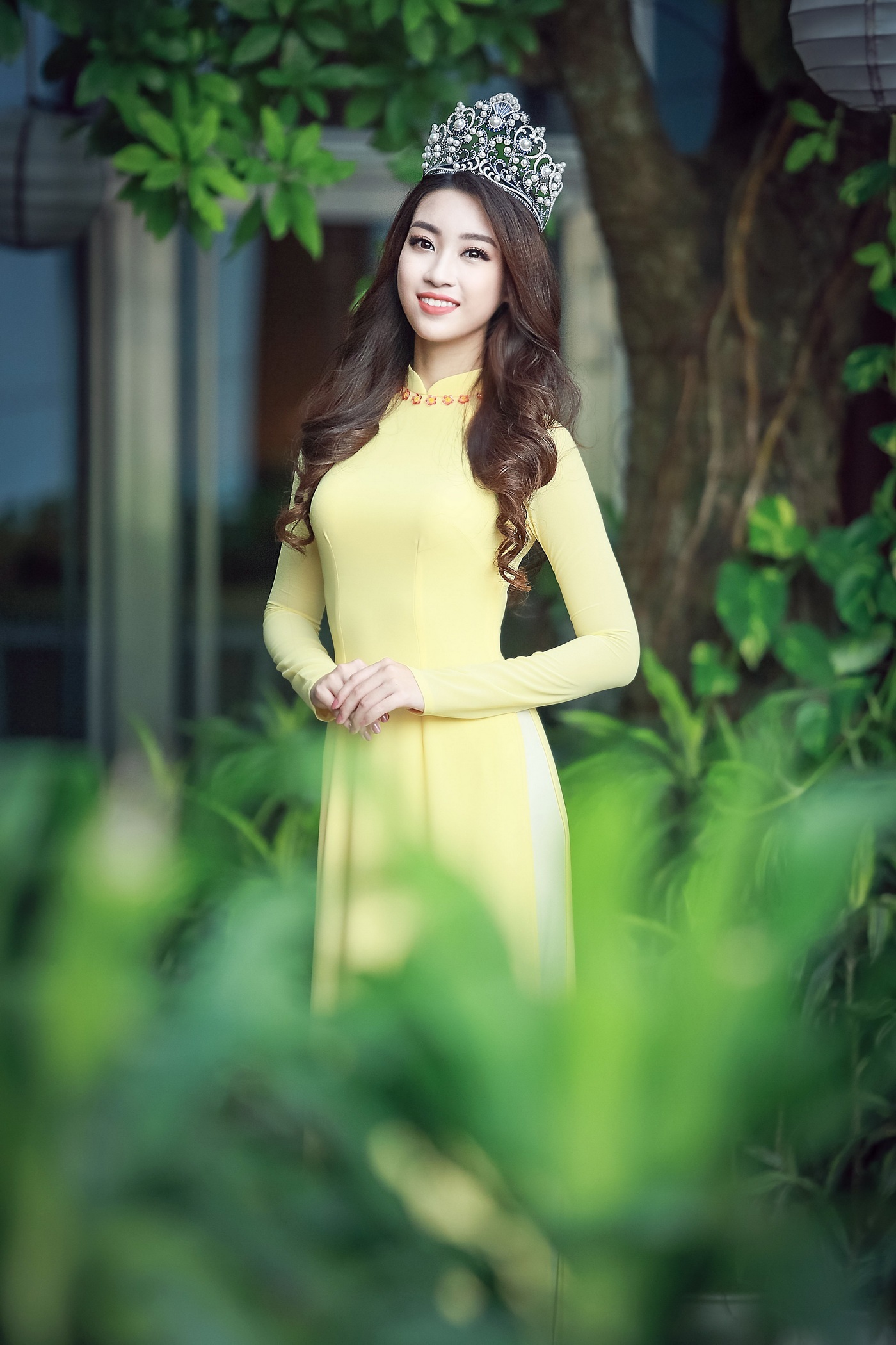 Hoa hậu Mỹ Linh diện áo dài dự Ngày hội cựu sinh viên ảnh 3 Hoa hau My Linh dien ao dai du Ngay hoi cuu sinh vien anh 3