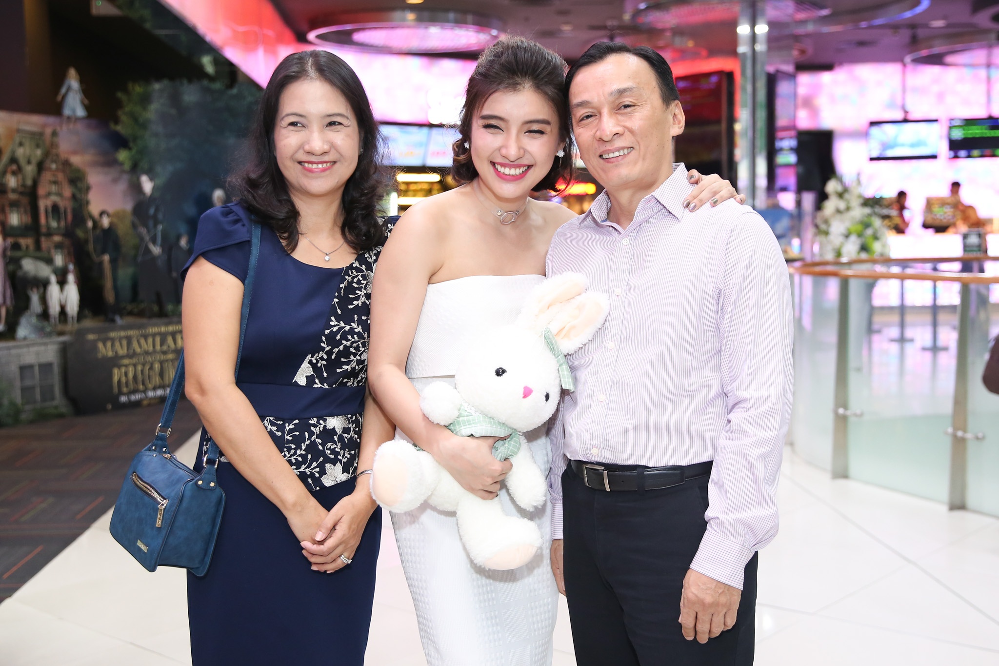 Cháu gái Lam Trường ra mắt sản phẩm mới ảnh 4 Chau gai Lam Truong ra mat san pham moi anh 4