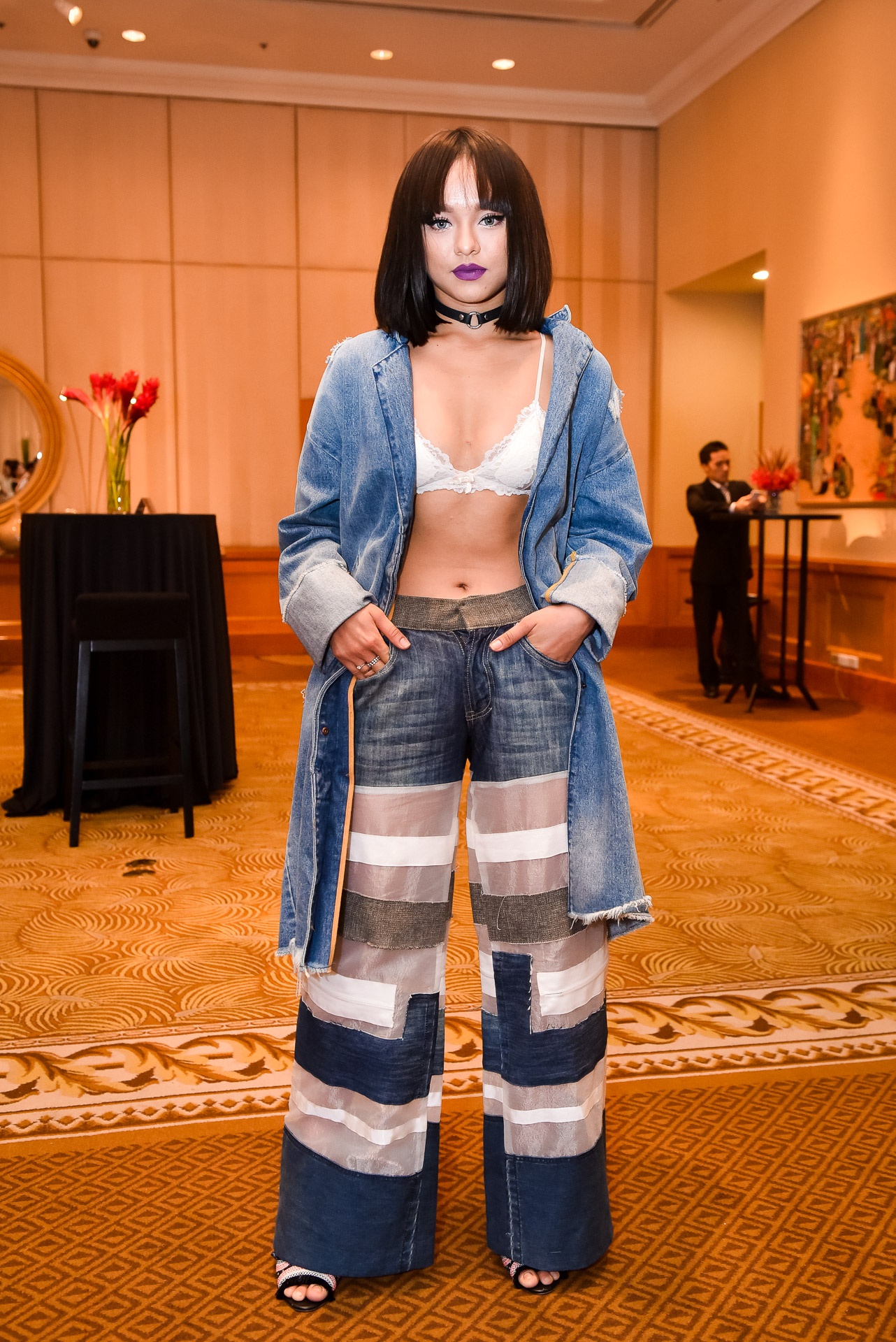 Mai Ngo dien mot lo noi y phan cam o su kien anh 2