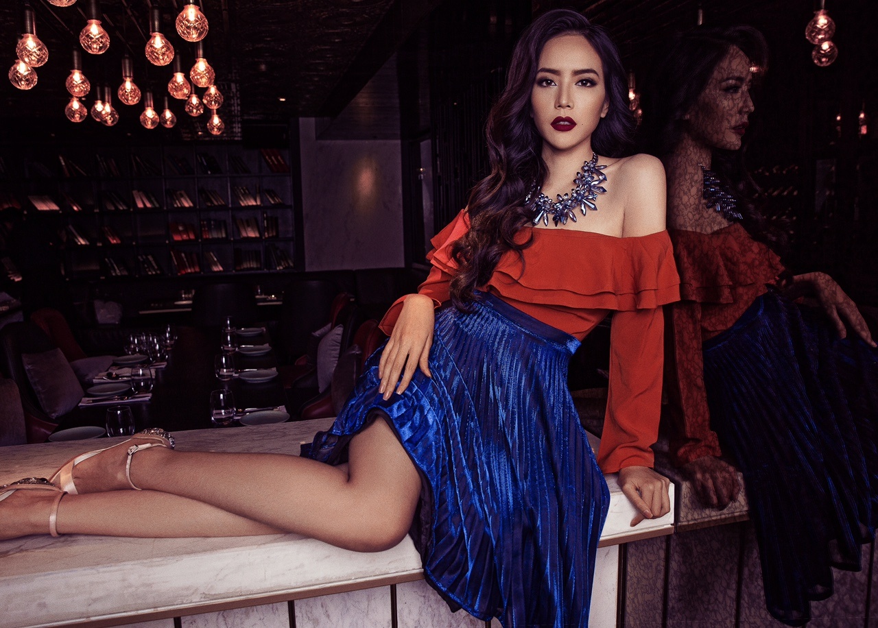 Giai bac Sieu mau Viet Nam dien dam tre vai goi cam anh 1